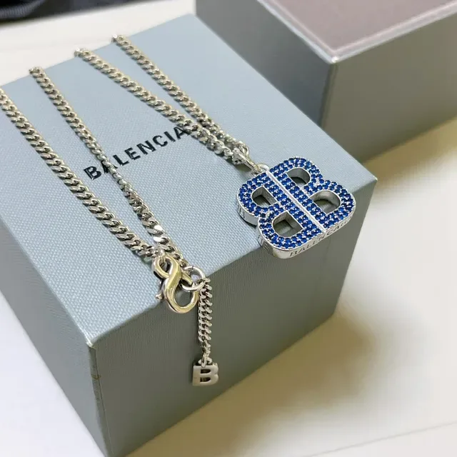 Balenciaga BB collier chaîne curb-link argent bleu cristaux pavé 4