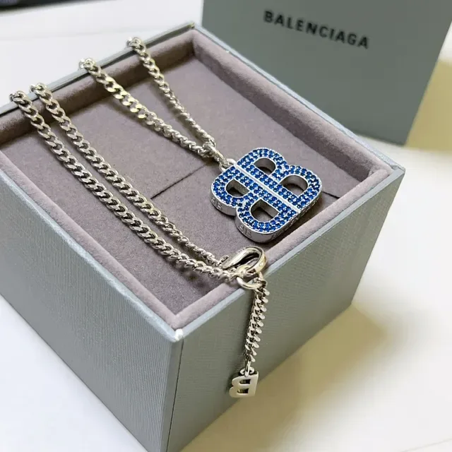 Balenciaga BB collier chaîne curb-link argent bleu cristaux pavé 7