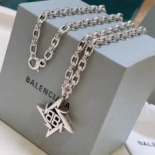 قلادة Balenciaga BB Star Pendant سلسلة فضية
