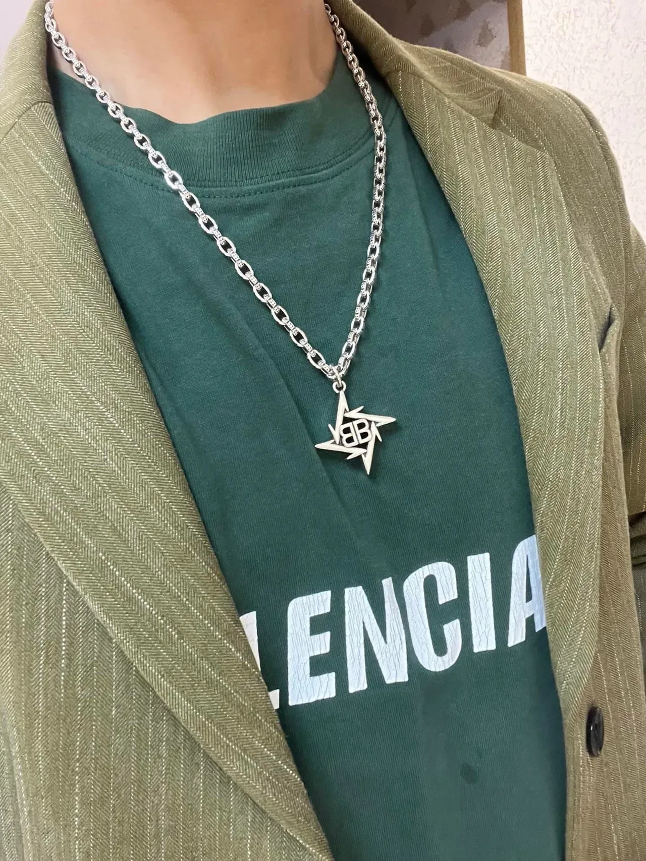 Colar Balenciaga BB Star Pendente Corrente Prata 2