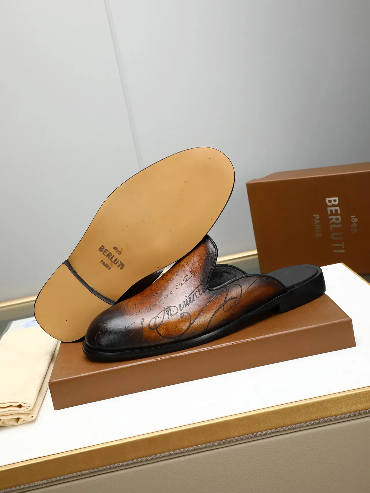 Balenciaga Preto Marrom Sem Talão Slip-On Couro Polido Mocassim 6