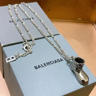 Balenciaga pendente de bota corrente prateada