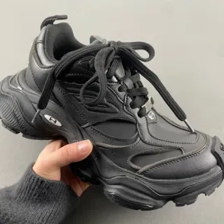 Balenciaga Defender أسود حذاء رياضي سميك