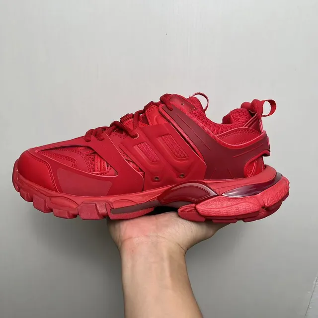 Balenciaga Chaussures Rouge Monochromatique Multi-couches Cage Overlay Chunky baskets 2