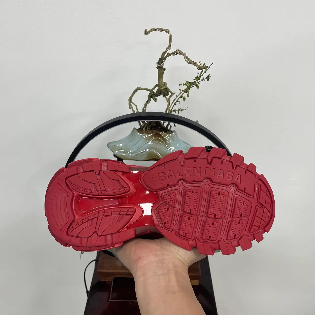Balenciaga Chaussures Rouge Monochromatique Multi-couches Cage Overlay Chunky baskets 5