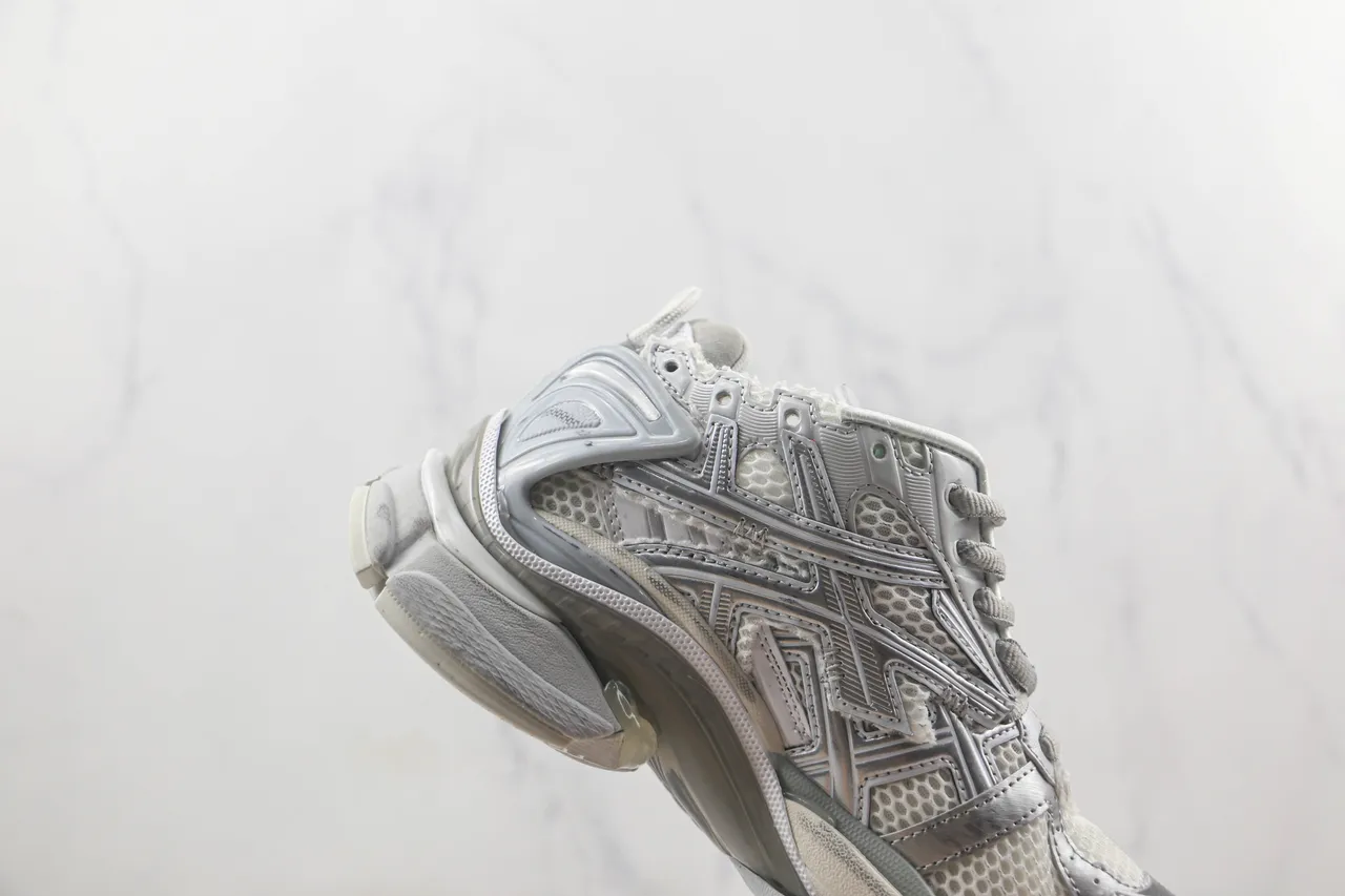 Balenciaga Runner Tênis Chunky Brancos Prateados 5