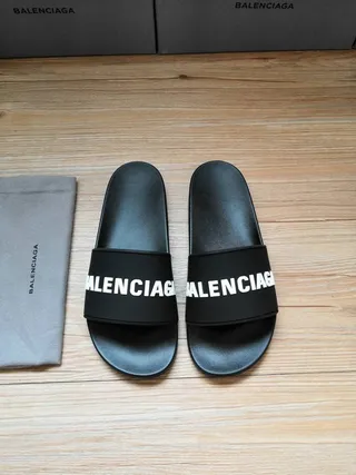 Balenciaga Slide sandales noires avec logo 3