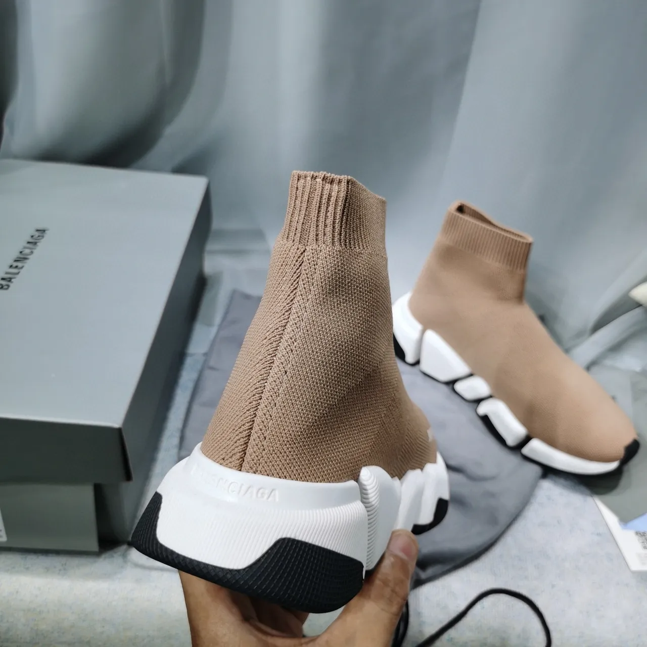 Balenciaga Speed Trainer Baskets Lifestyle Beige en Maille 3