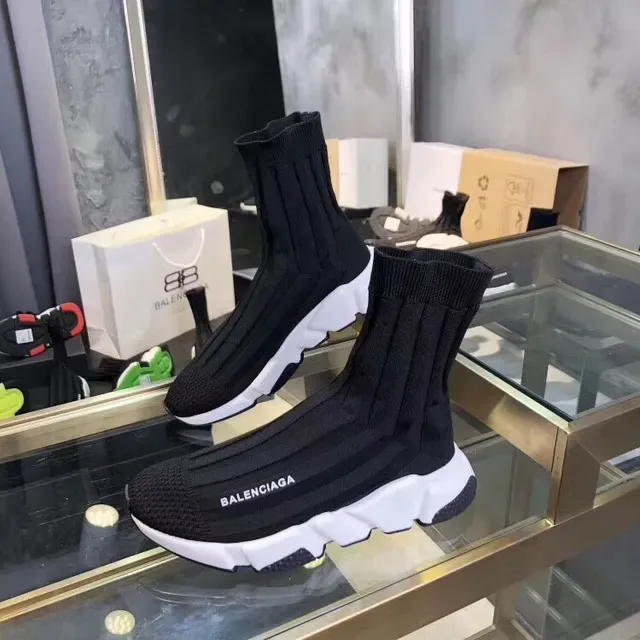 Balenciaga Speed Trainer Sneakers lifestyle noir et blanc 5
