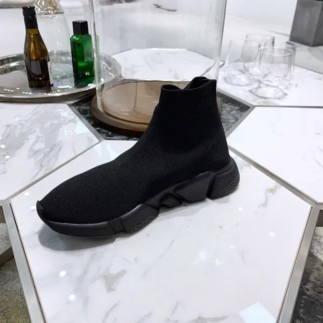 Balenciaga Speed Trainer أحذية رياضية سوداء نمط حياة 6