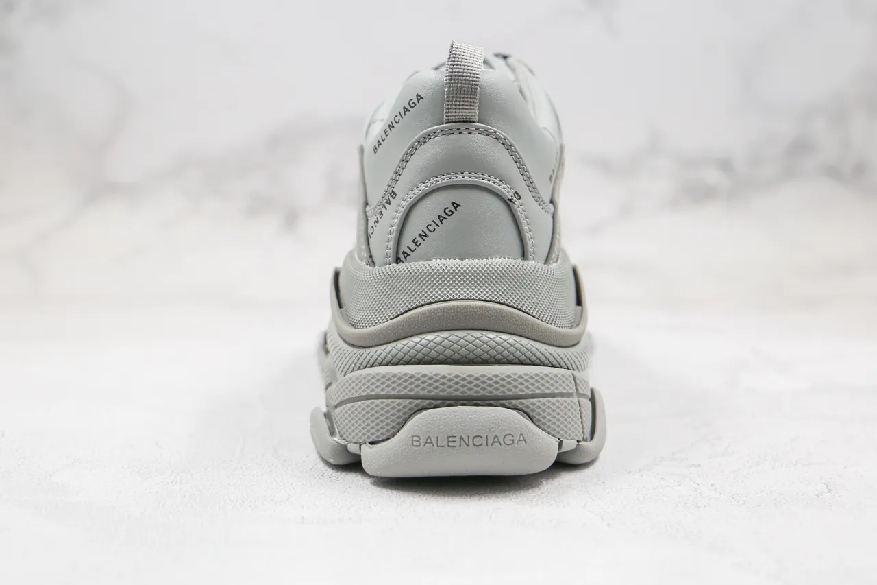 Balenciaga Triple S Gris Logo-Print Zapatillas Chunky 2