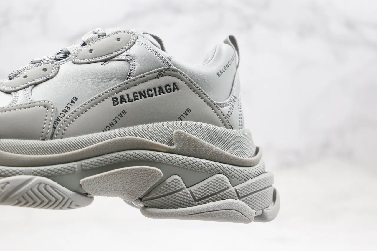 Balenciaga Triple S Gris Logo-Print Zapatillas Chunky 5