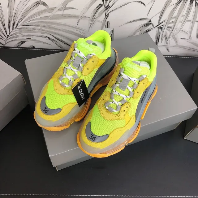 Balenciaga Triple S Amarelo Neón Laranja Cinza Tênis de sola grossa 2