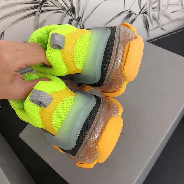 Balenciaga Triple S Amarelo Neón Laranja Cinza Tênis de sola grossa 4