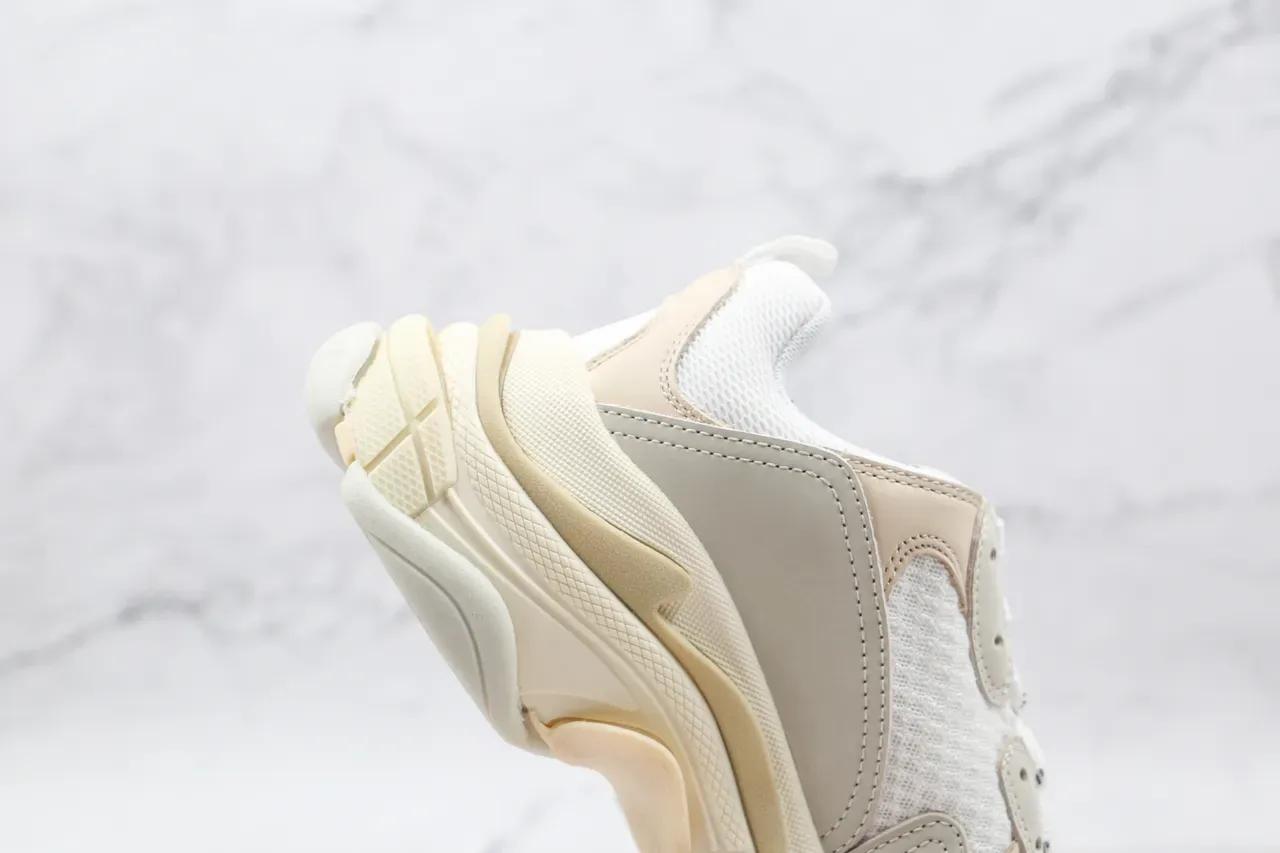 Balenciaga Triple S Off-White Beige Sneakers Chunky 6