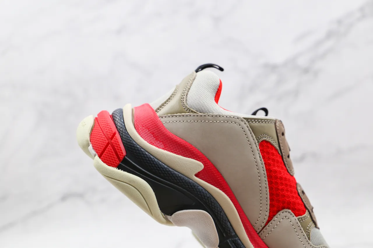 Balenciaga Triple S أحمر وبيج تشانكي سنيكرز 6