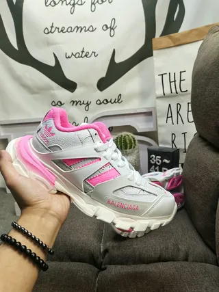 Balenciaga Triple S x Adidas chaussures grueses roses et argentées 6