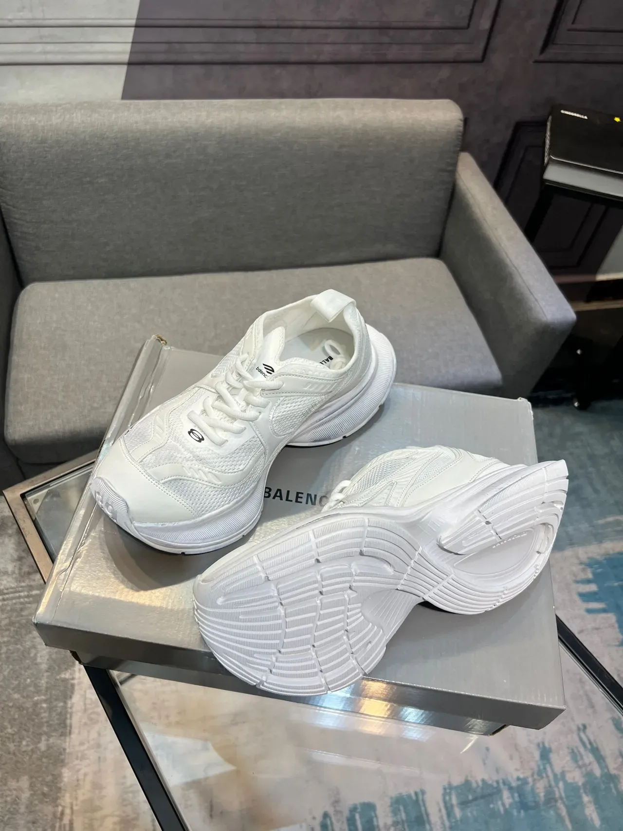 Balenciaga White Chunky Midsole Mesh And Synthetic Overlay Construction Lifestyle Sneakers 5