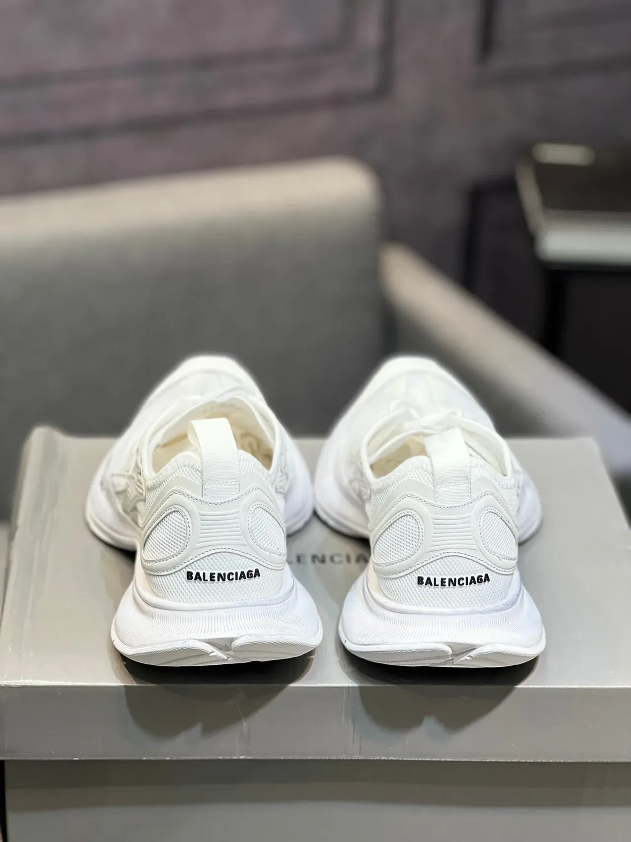 Balenciaga White Chunky Midsole Mesh And Synthetic Overlay Construction Lifestyle Sneakers 9