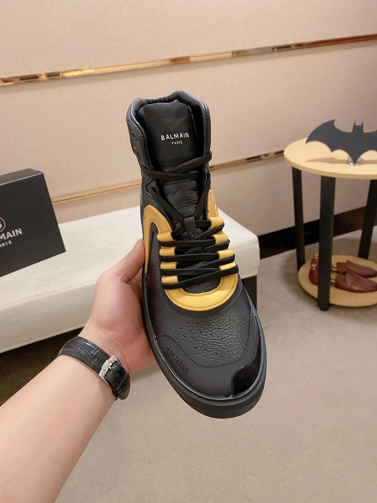 Balmain B-Court Baskets Lifestyle Noir et Or à la Cheville 9