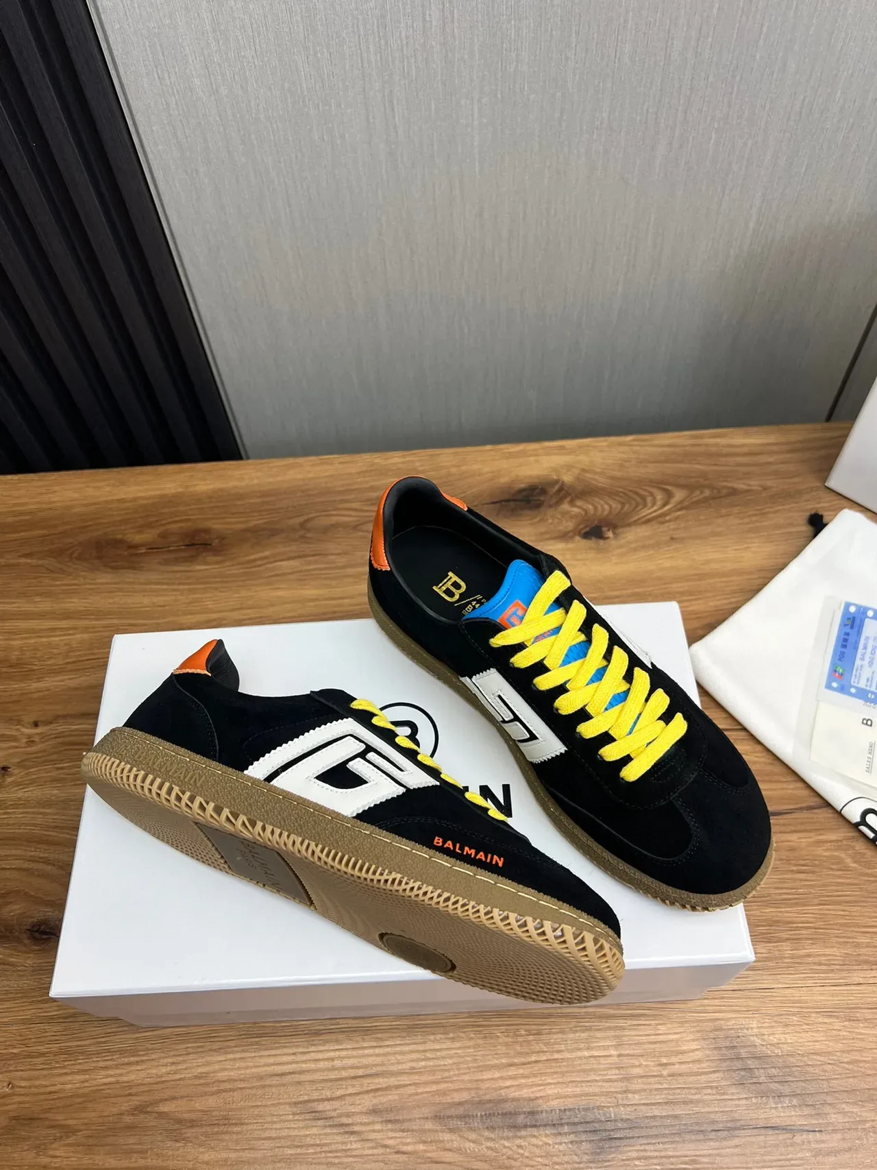 Balmain B-Court Noir Jaune Orange Daim Lifestyle Sneakers 5