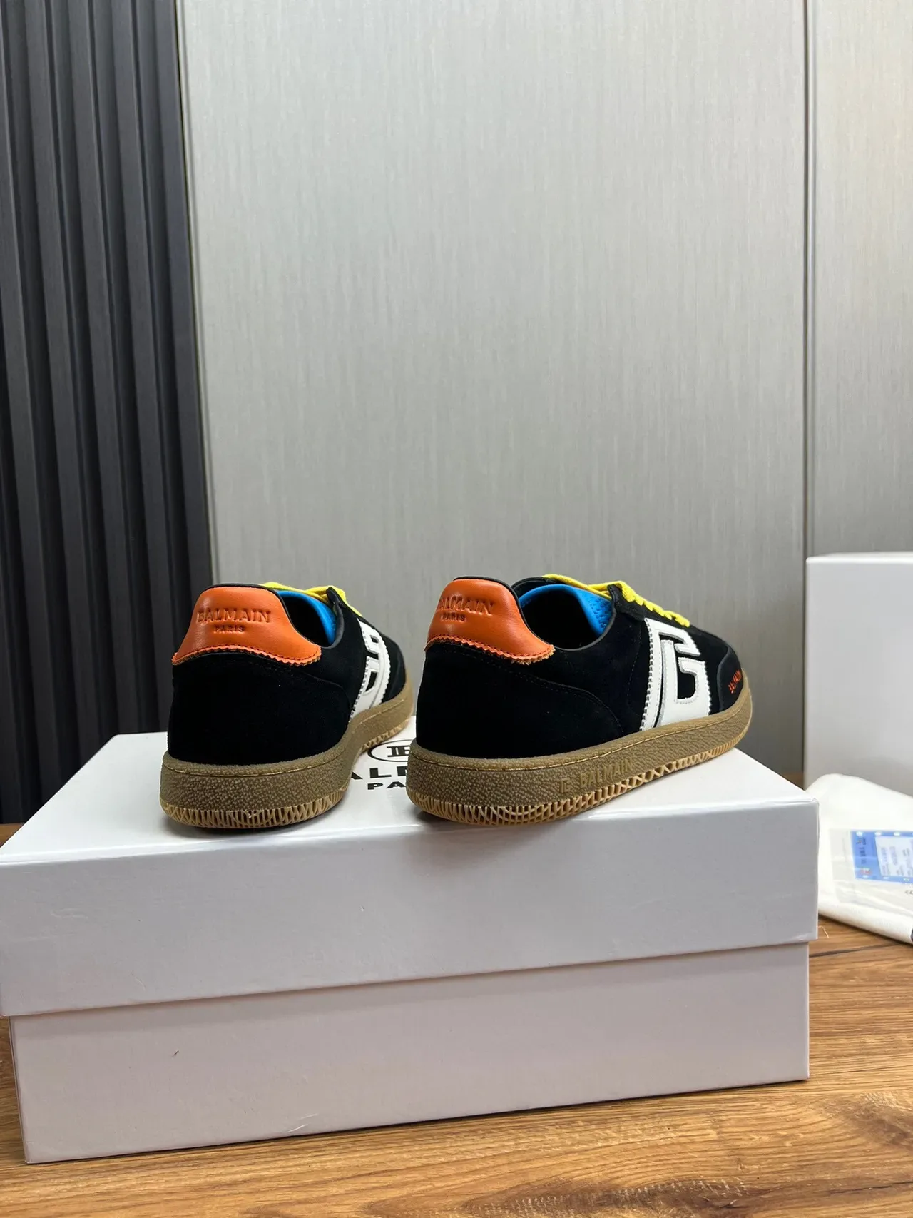 Balmain B-Court Noir Jaune Orange Daim Lifestyle Sneakers 6