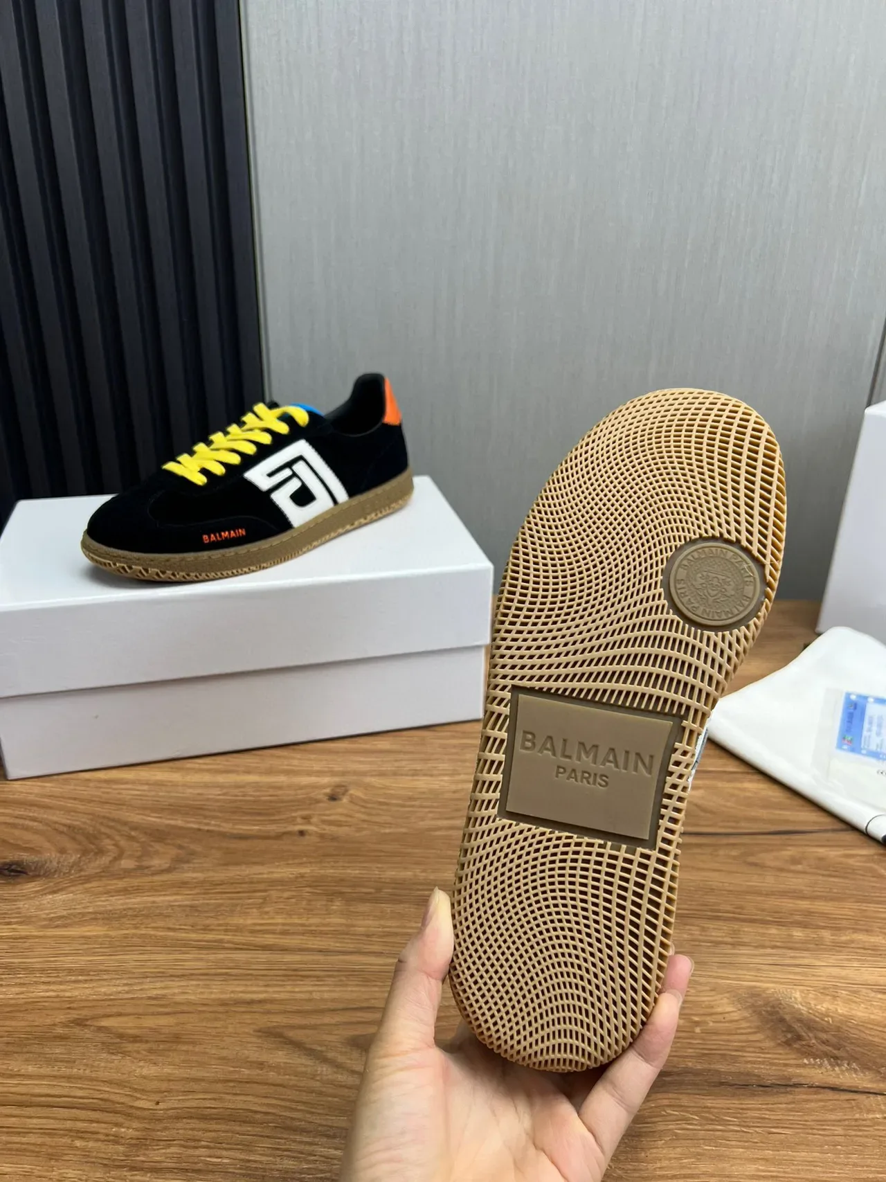 Balmain B-Court Noir Jaune Orange Daim Lifestyle Sneakers 9