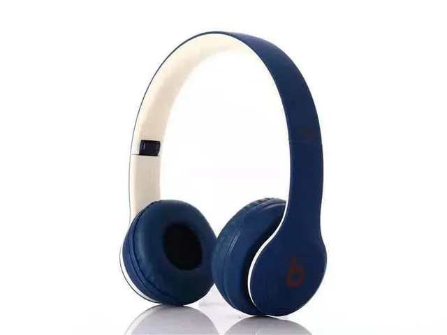 Beats Auriculares Over-ear Multicolor Compactos con Earcups Circulares 15