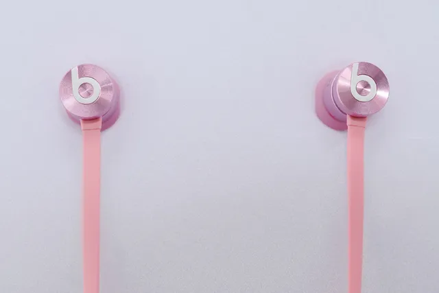 Beats Pink Silver Compact Metal Housing Flat Cable Sports Earphones 8