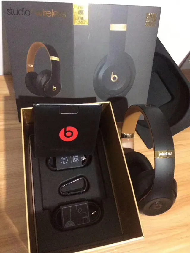 Beats Studio3 Auriculares Inalámbricos de Diadema 4