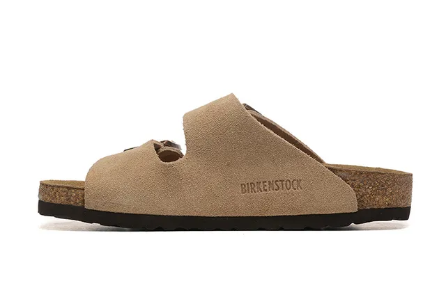 Birkenstock Arizona sandales casuales en daim tan à deux brides 5