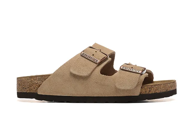 Birkenstock Arizona sandales casuales en daim tan à deux brides 6