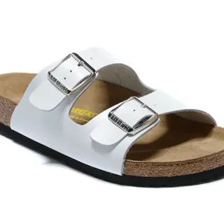 Birkenstock Arizona সাদা দুই স্ট্র্যাপের ক্যাজুয়াল স্যান্ডেল