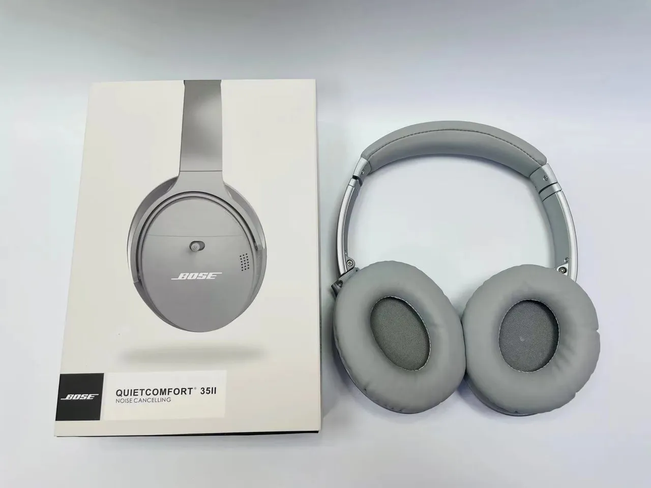 Bose QuietComfort Pink Gold Circumaural Noise-Cancelling Over-ear Headphones 3