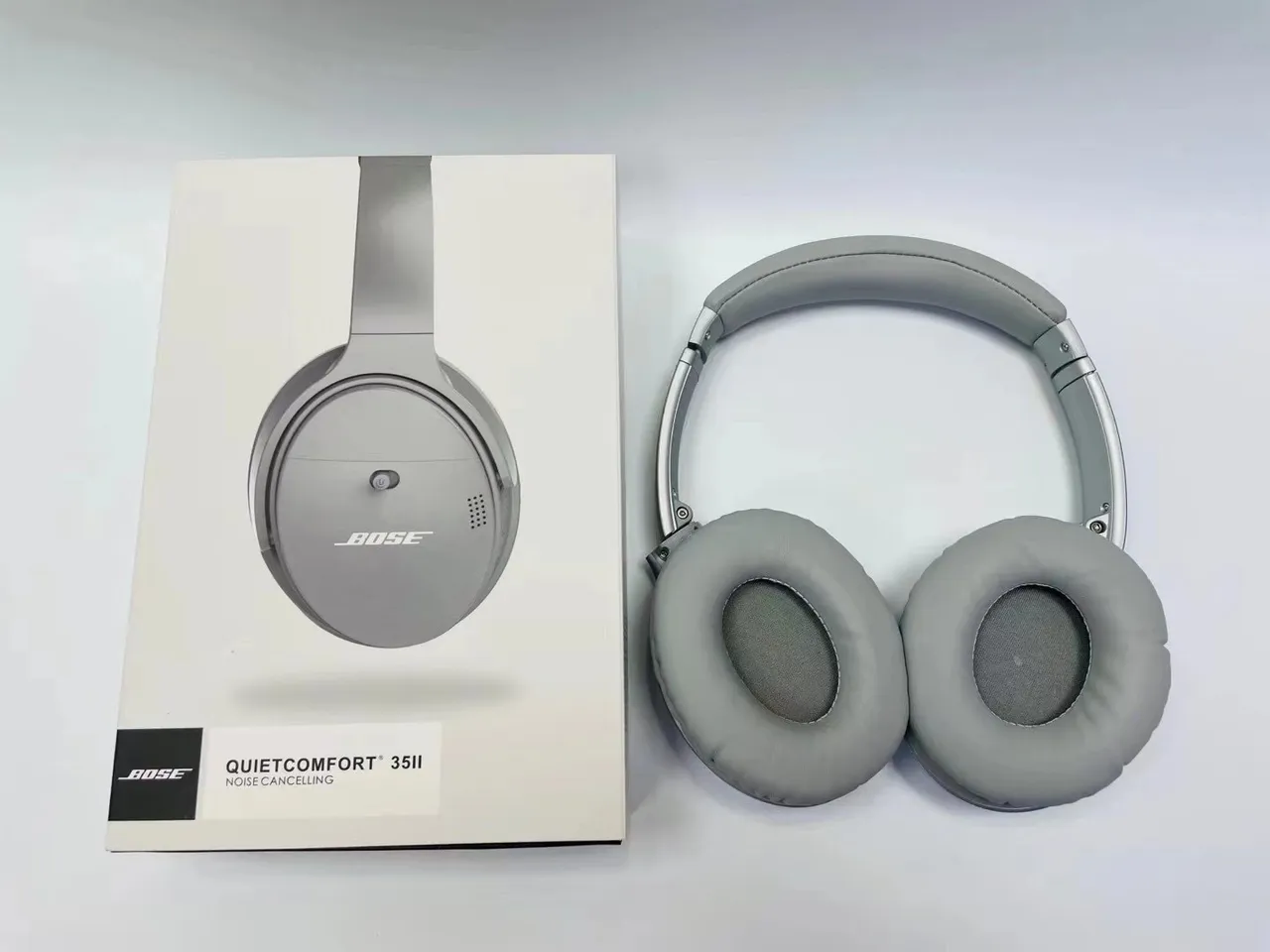 Bose QuietComfort Pink Gold Circumaural Noise-Cancelling Over-ear Headphones 11