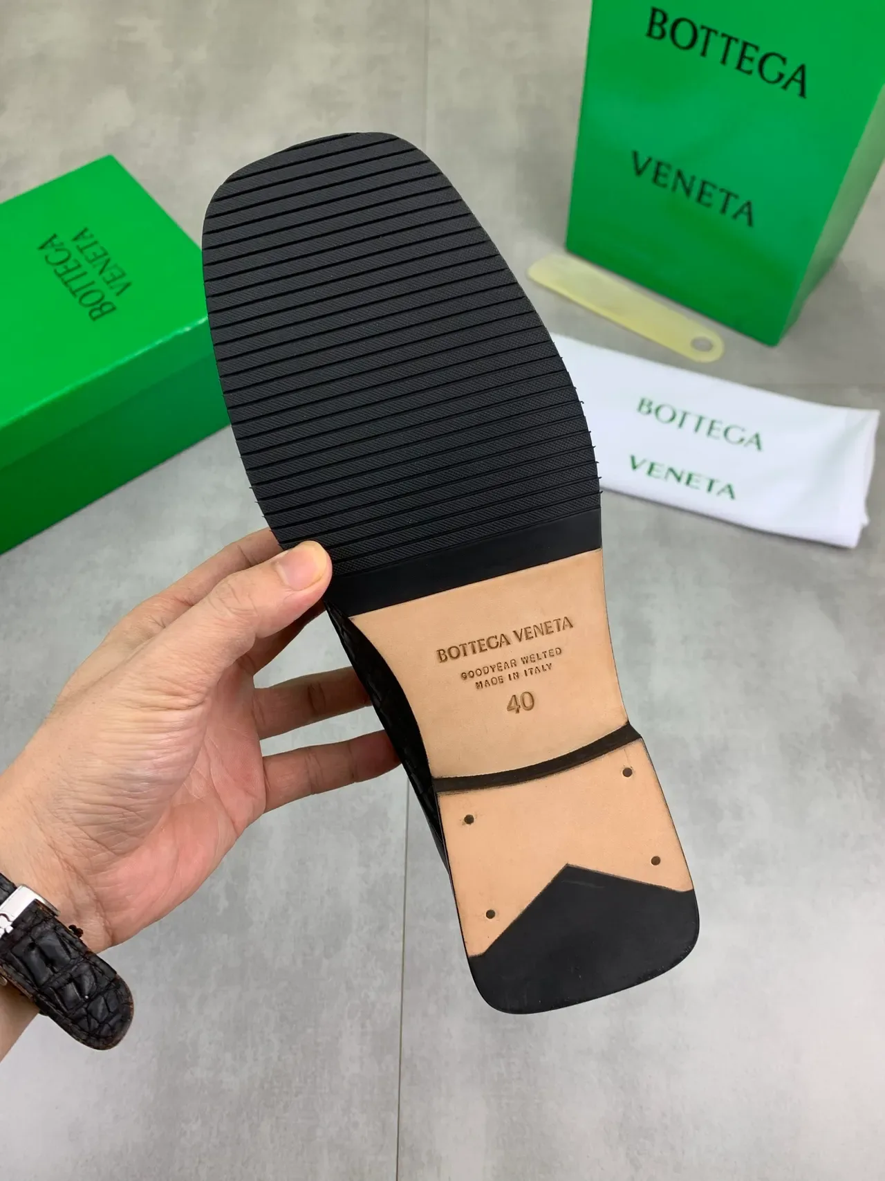 Bottega Veneta Black Intrecciato Woven Toe Smooth Leather Quarters Oxford Shoes 3