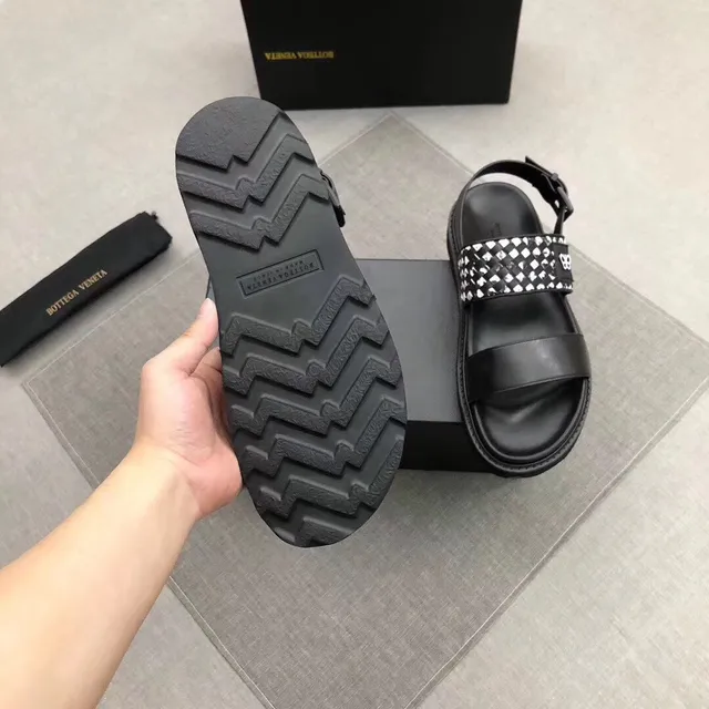 Bottega Veneta Cassette Preto Branco Plataforma Chunky Intrecciato Cinta Trançada Sandálias Casuais 3