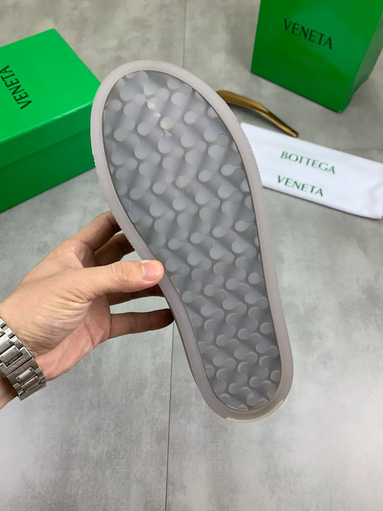 Bottega Veneta Cassette Loafer أسود جلد مُنسوج سلايب أون لوافر 3