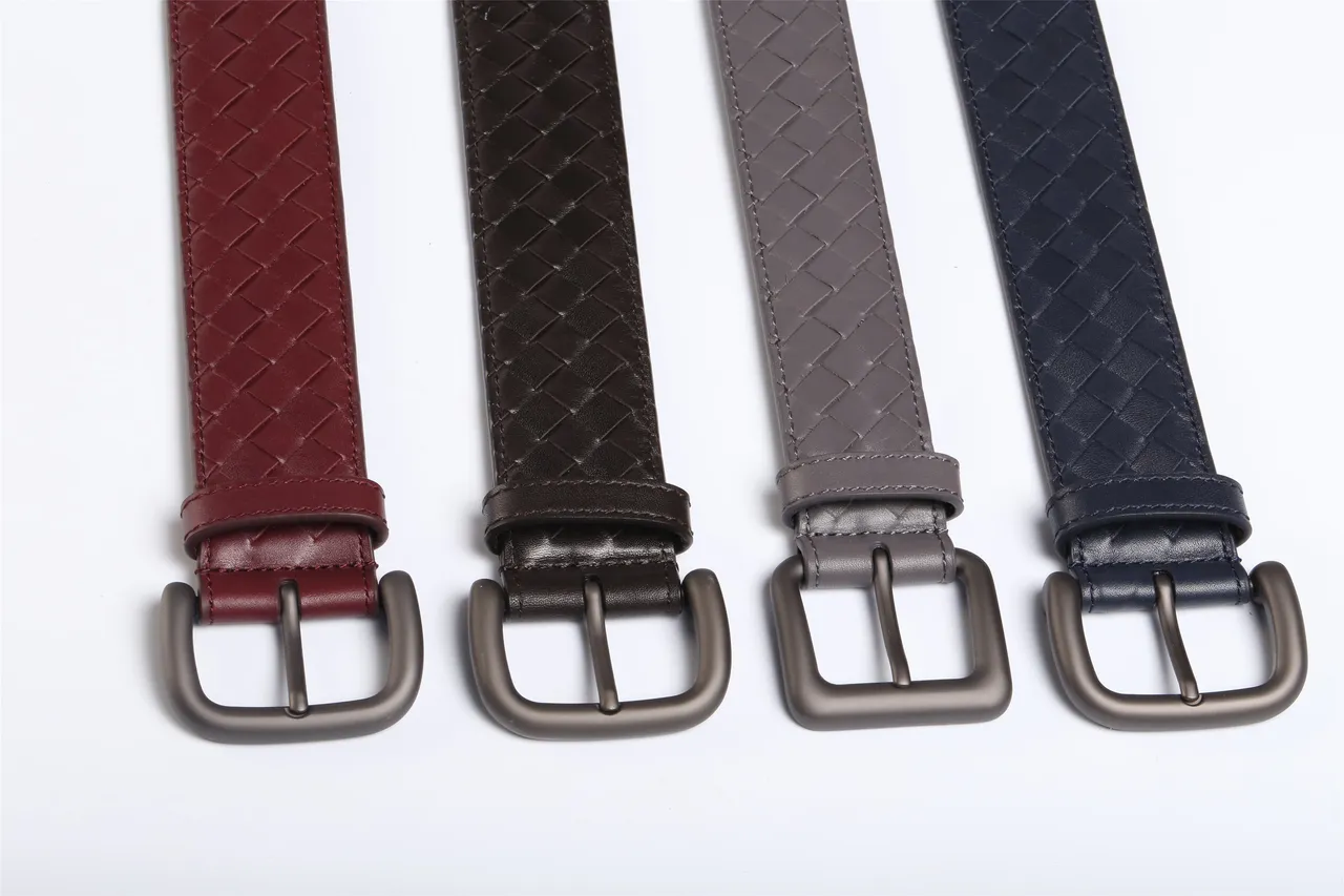 Bottega Veneta Intrecciato tissé Navy ceinture en cuir 2