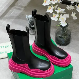 Bottega Veneta Le Cagole Black Pink Smooth Leather Vibrant Platform Sole Ankle Boots