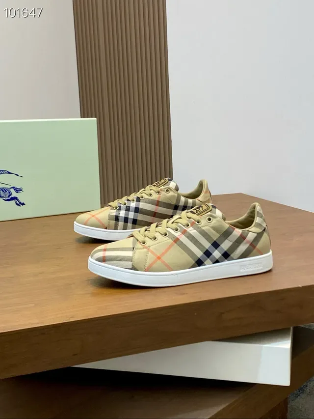 Burberry Beige White House Check Tênis Lifestyle Low Top em Lona 4