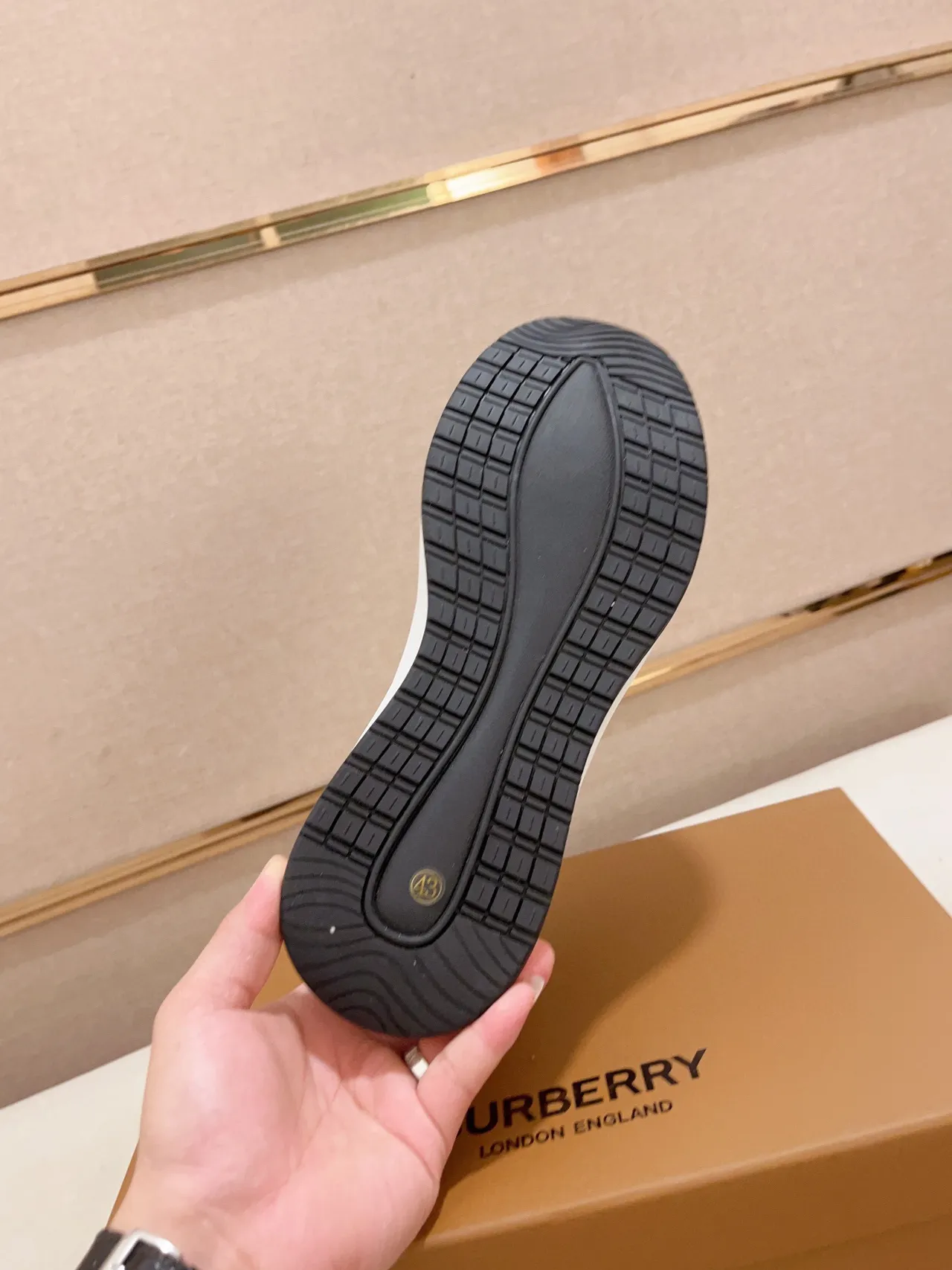 Burberry Noir Beige Cuir Et Panneau Maison Check Emblème Chevalier Équestre Doré Style De Vie Baskets 2