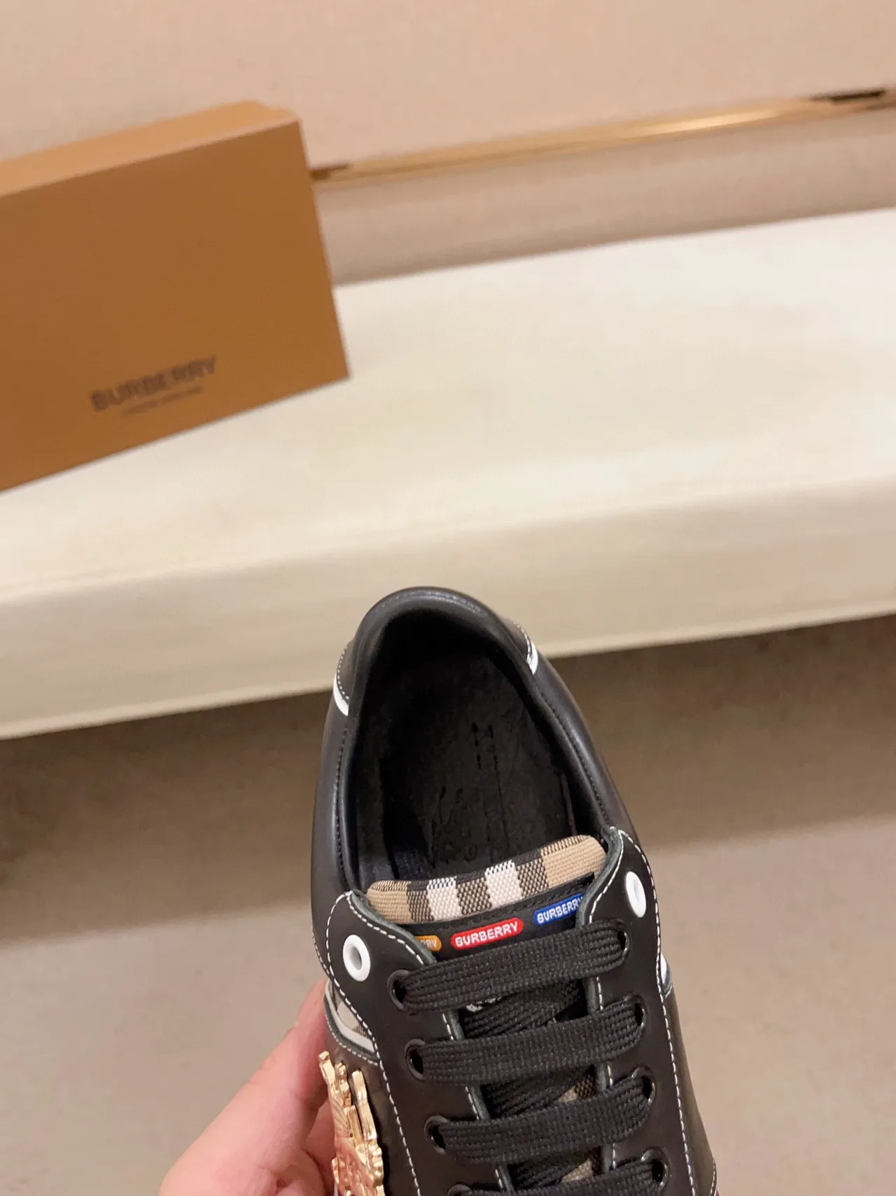 Burberry Noir Beige Cuir Et Panneau Maison Check Emblème Chevalier Équestre Doré Style De Vie Baskets 5