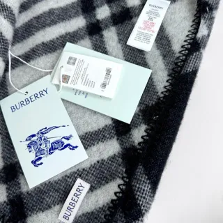 Burberry 黑色白色 大号格纹图案 渐变色调织造 羊绒围巾