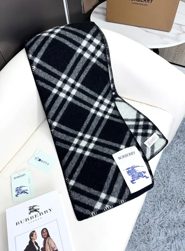 Burberry Black White Oversized Check Pattern Gradient Tonal Weave Cashmere Scarf 6