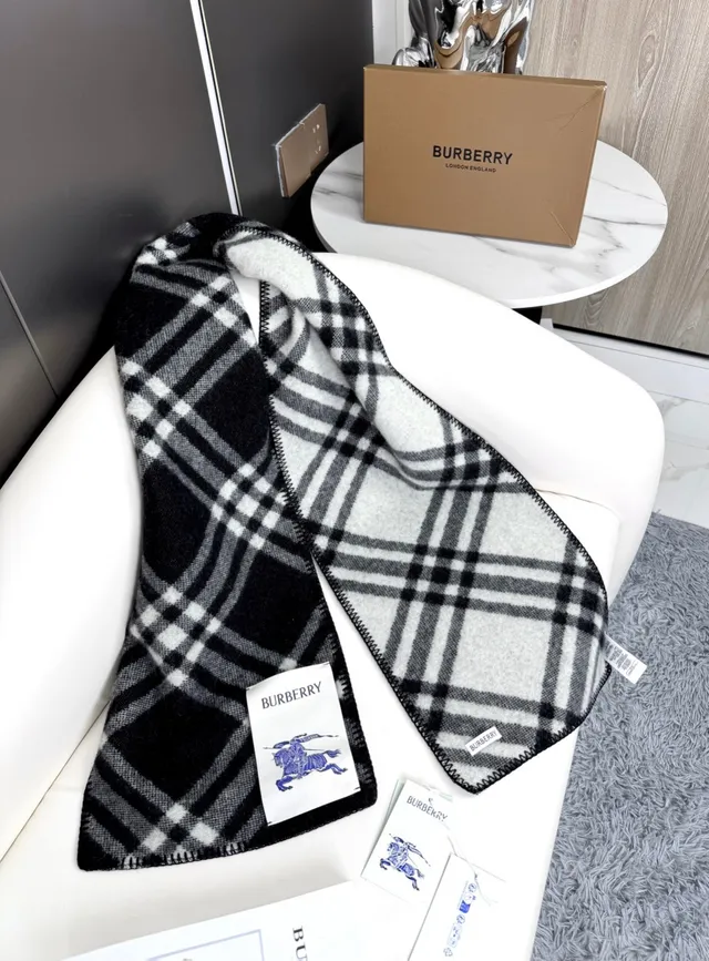Burberry Black White Oversized Check Pattern Gradient Tonal Weave Cashmere Scarf 8