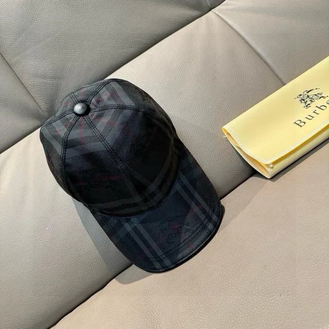 Burberry চেক প্যাটার্ন কালো ধূসর লাল বেসবল ক্যাপ 9