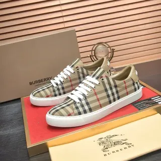 Burberry Check Pattern Low-Top Lifestyle Sneakers