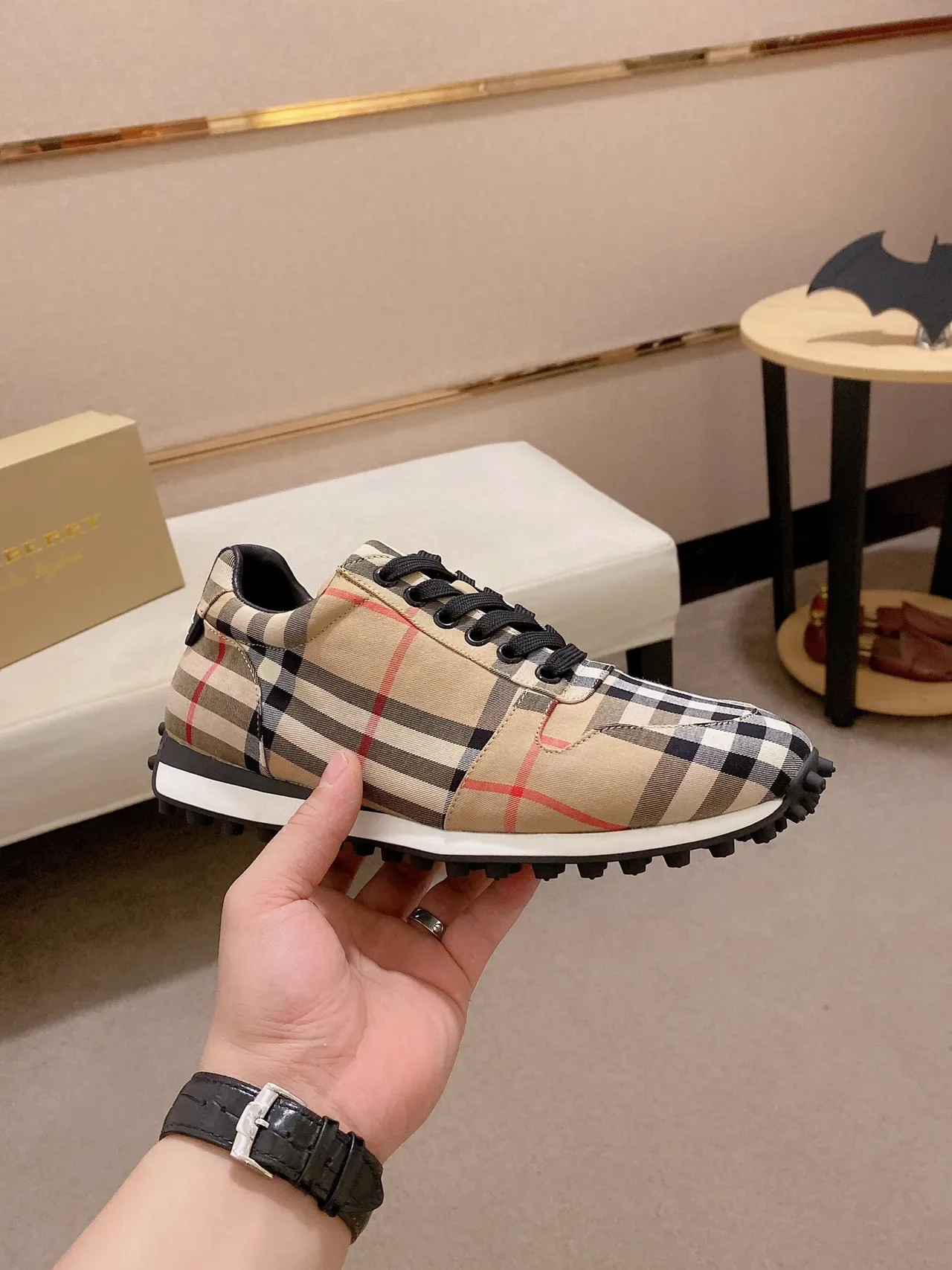 Burberry Check Pattern Low-Top Lifestyle Sneakers 6