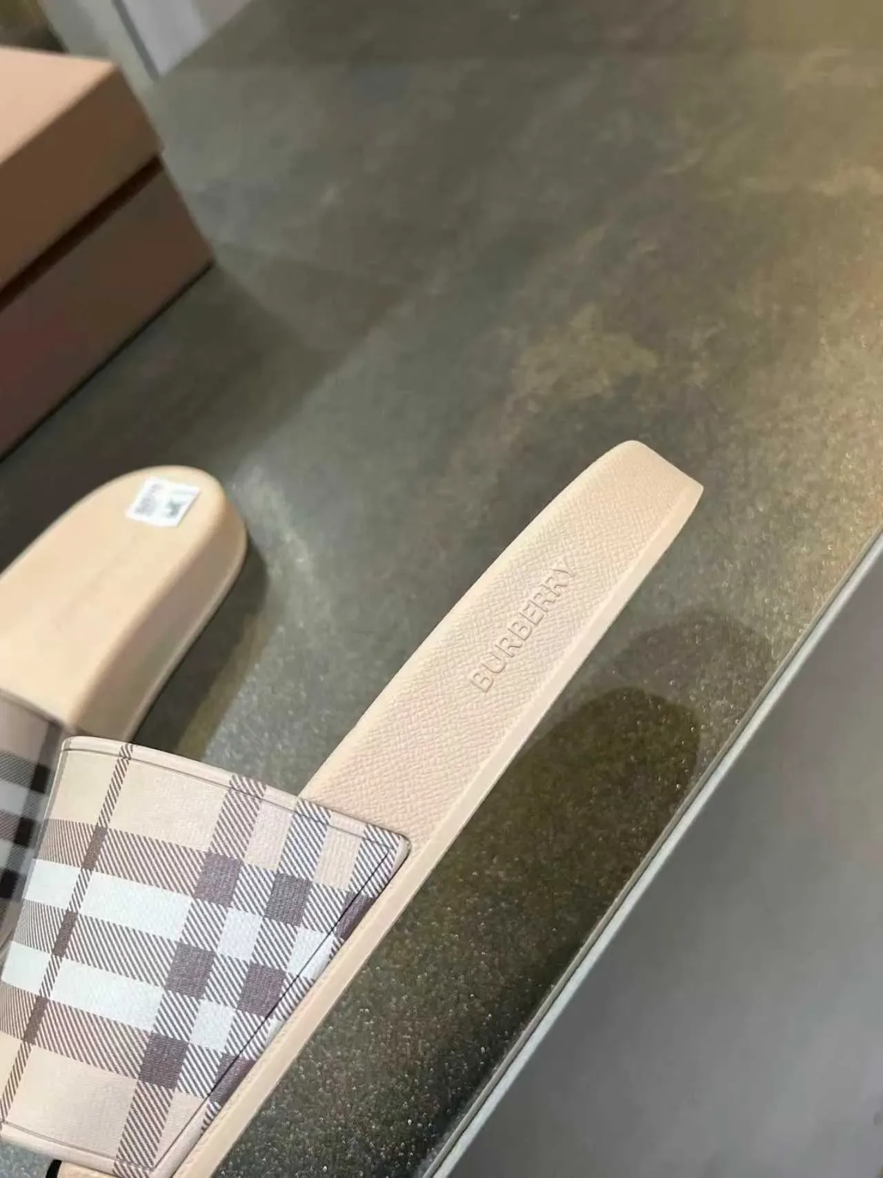 Burberry Sandales à Glisser Beige Check-Strap 3